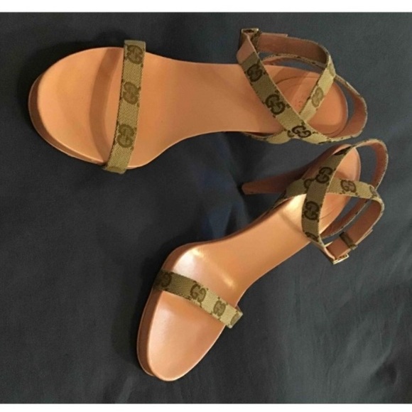 Gucci Monogram heels pink and canvas size 38.5 fits true to size - Picture 2 of 5